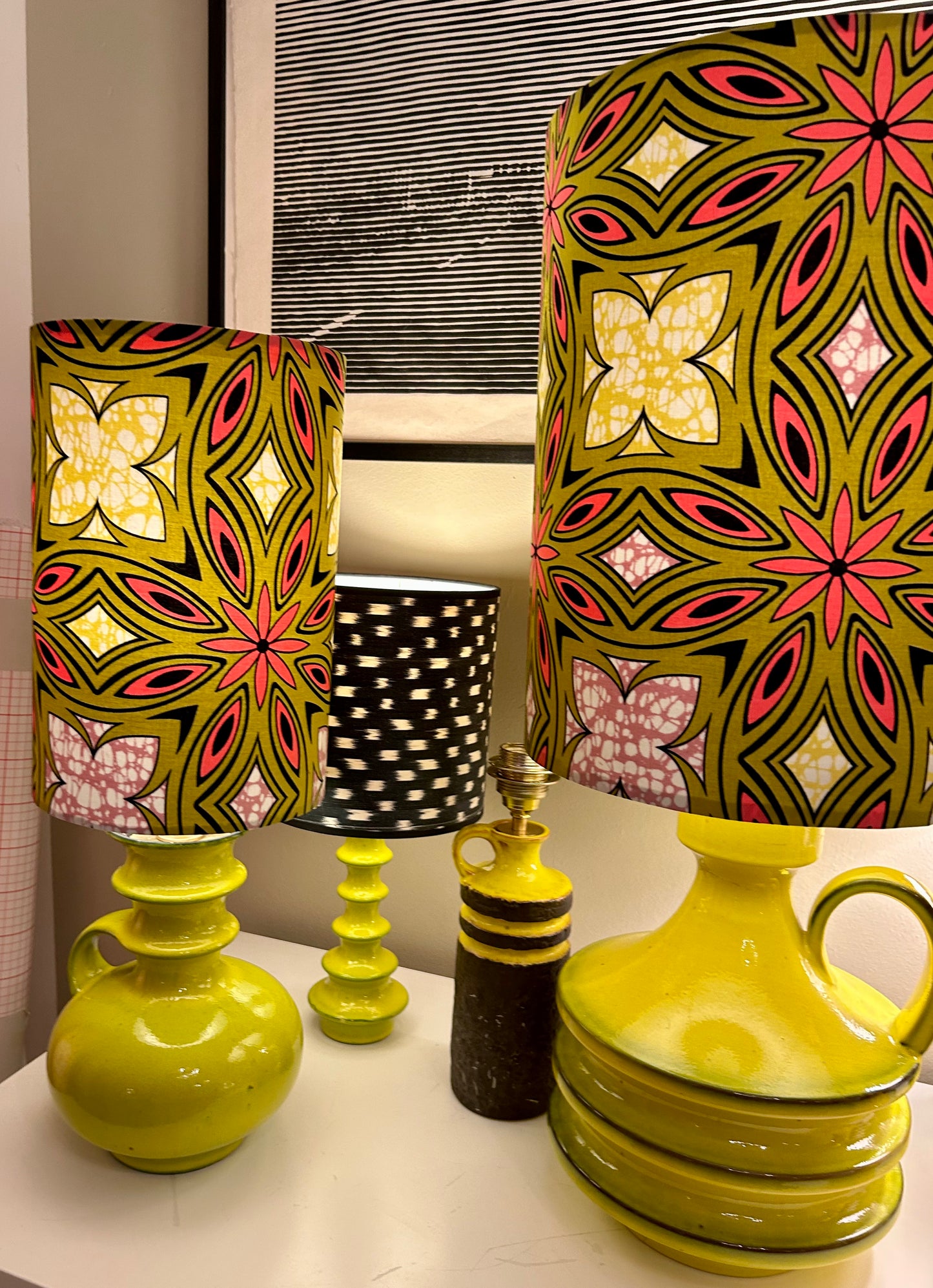 Große Upcycled Tischlampe aus Mid Century Fohr Henkelvase