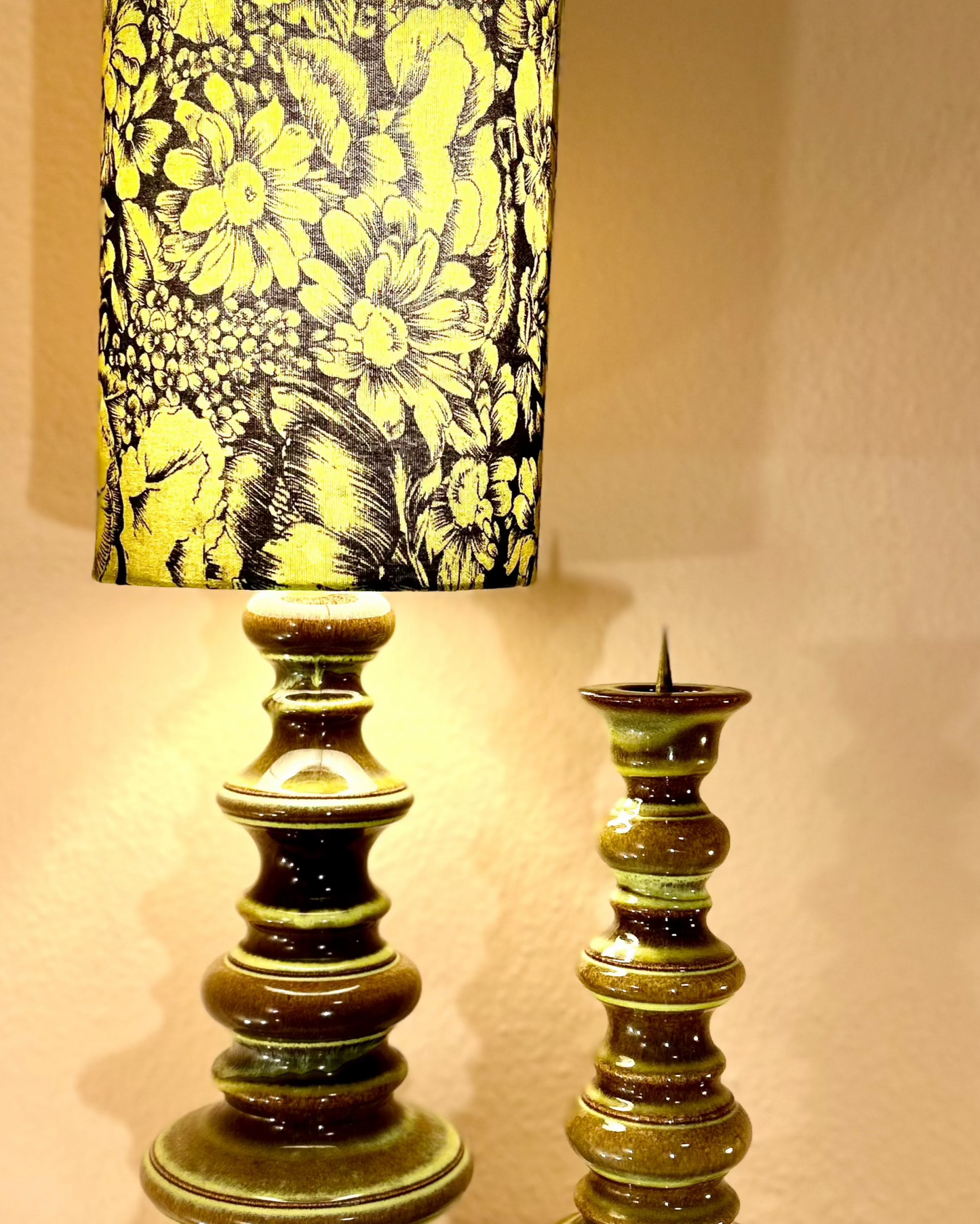 Fat Lava Lampe im Pagodenstil mit grüner Verlaufglasur
