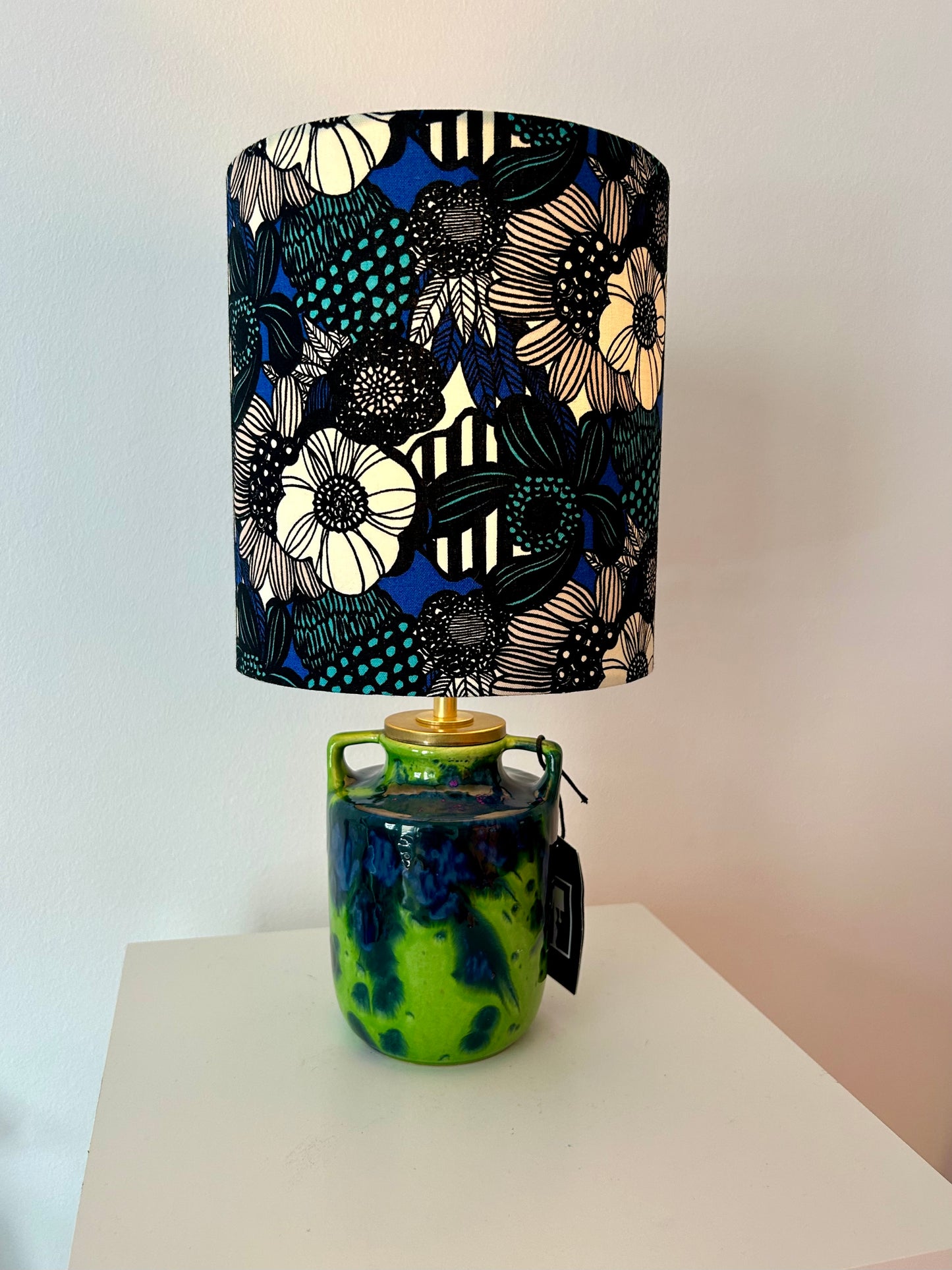 Marei Keramik Vase zu kabelloser Lampe aufgebaut