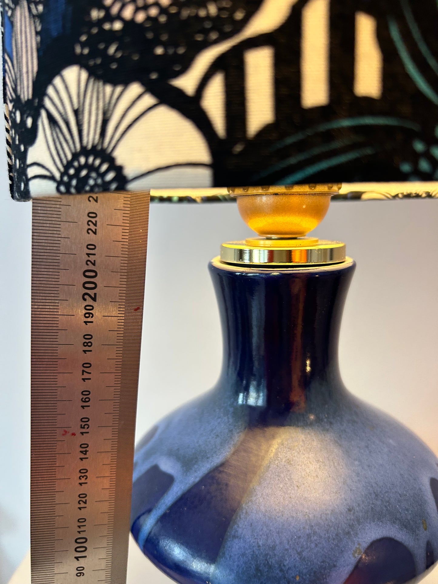Kleine kabellose Tischvase von Kravsko mit Japanschirm