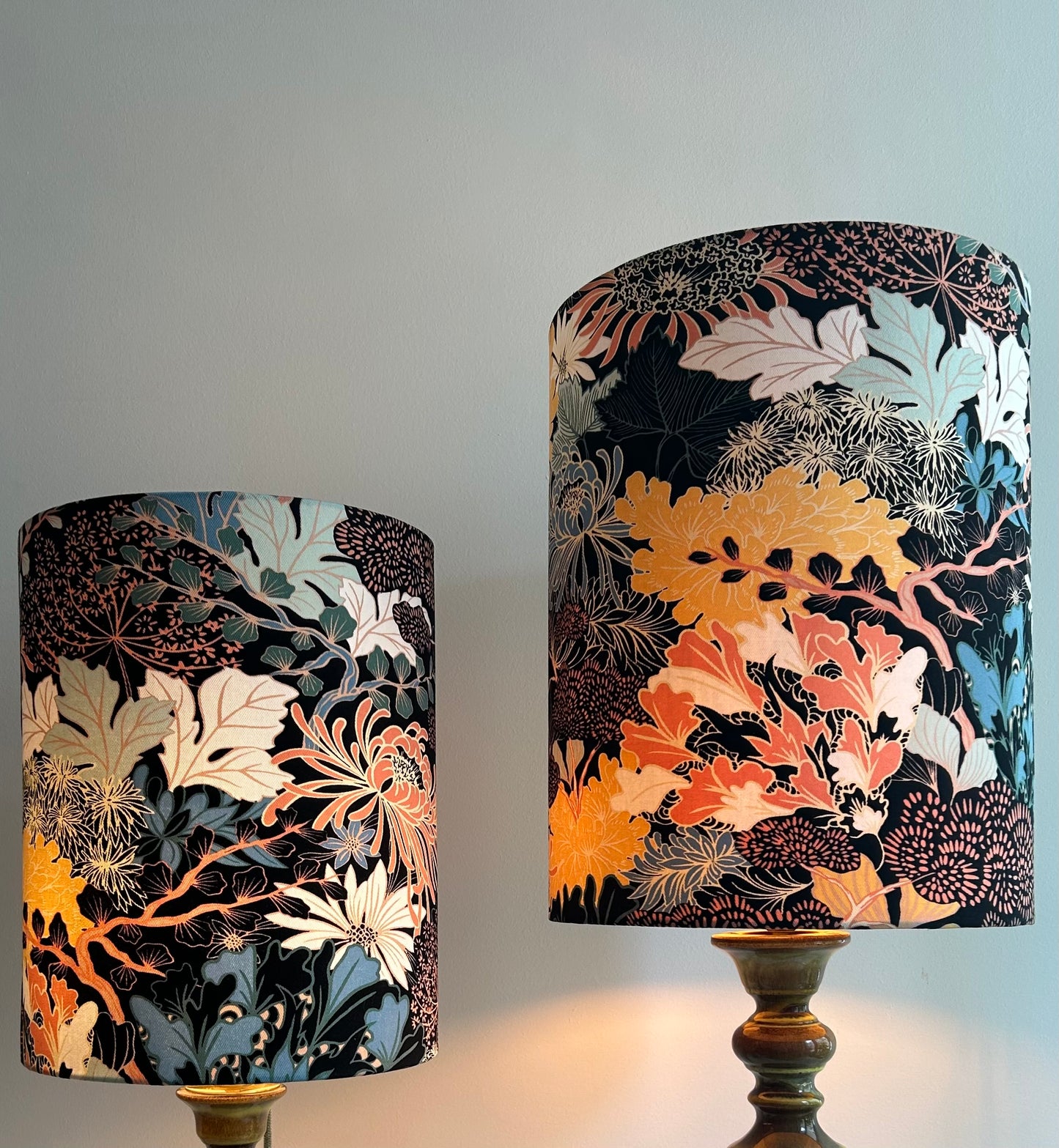 Fat Lava Lampe in Space Age Pagodenform mit grüner Verlaufglasur
