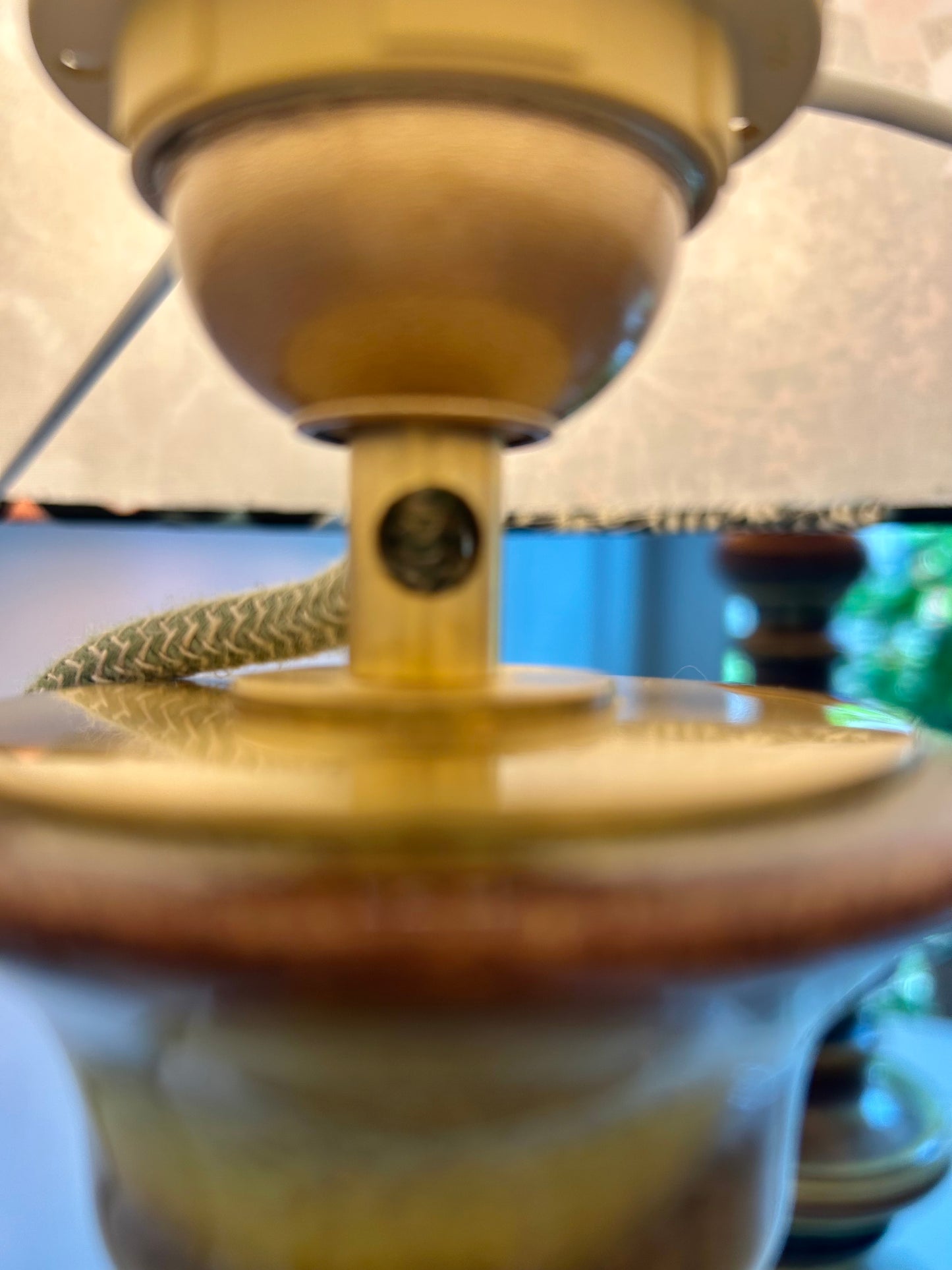 Fat Lava Lampe in Space Age Pagodenform mit grüner Verlaufglasur