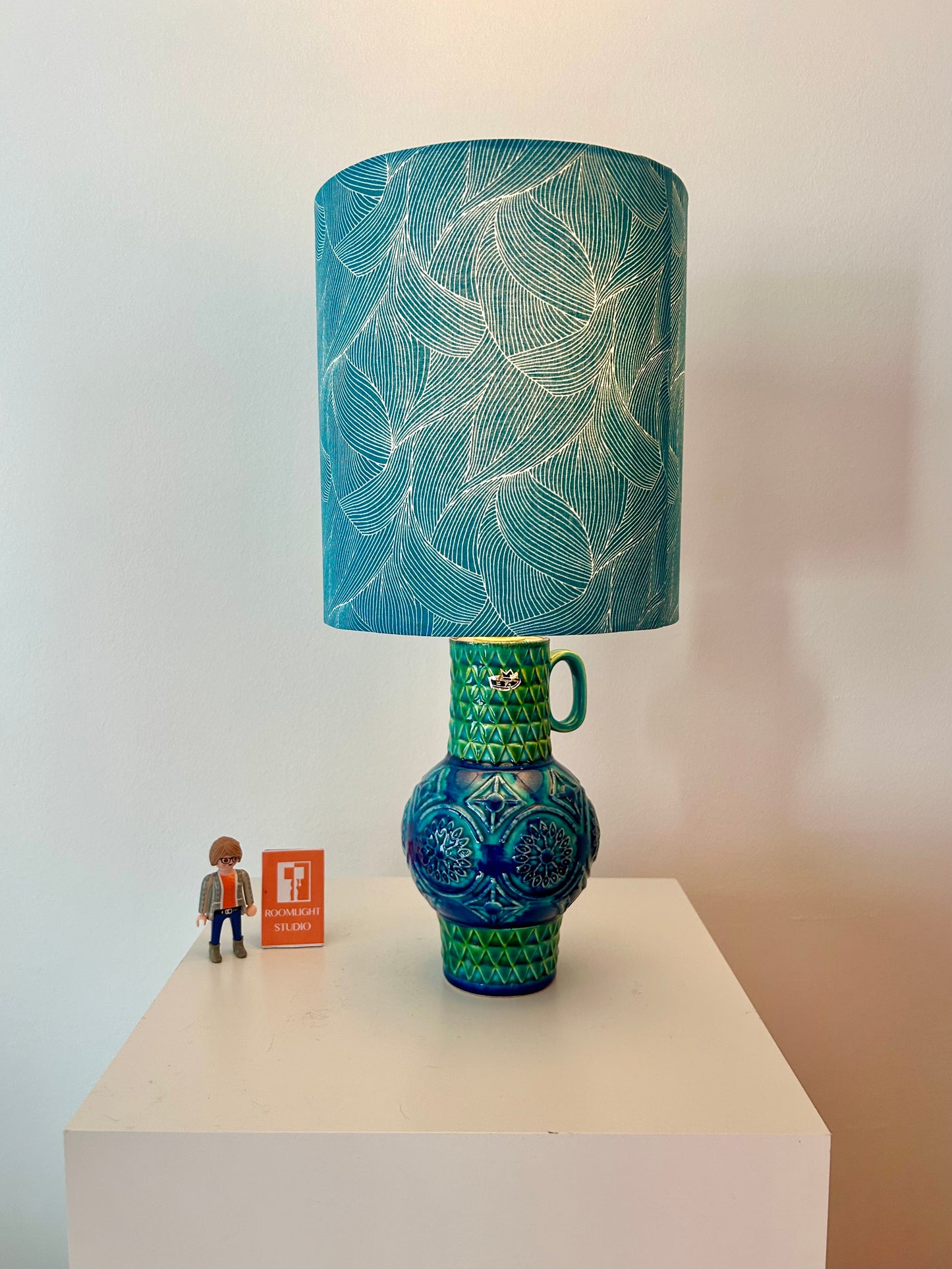 Kabellose Tischlampe aus außergewöhnlicher Fat Lava Vase von Bay Keramik
