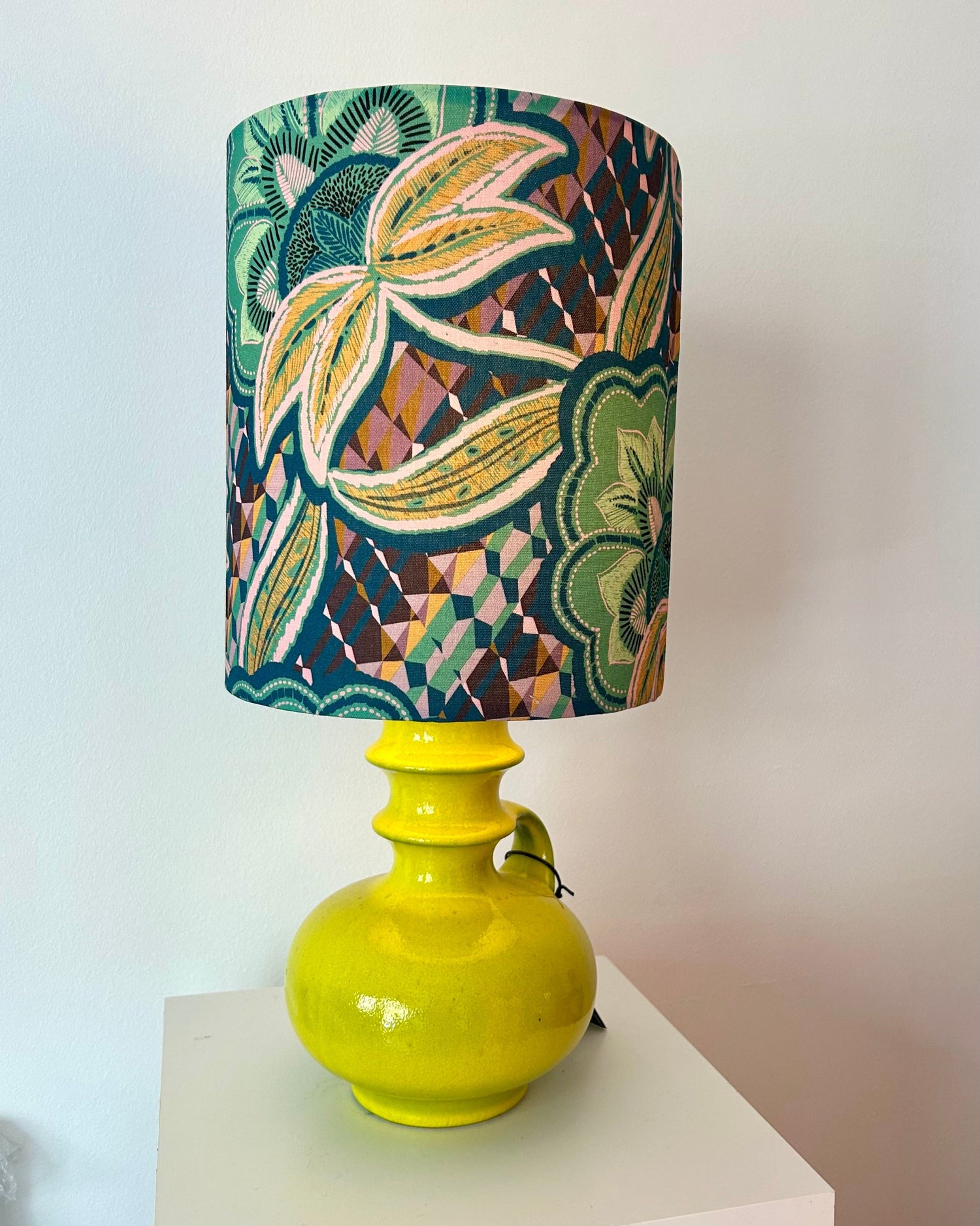 Mittelgroße Tischlampe aus Übelacker Kaminvase