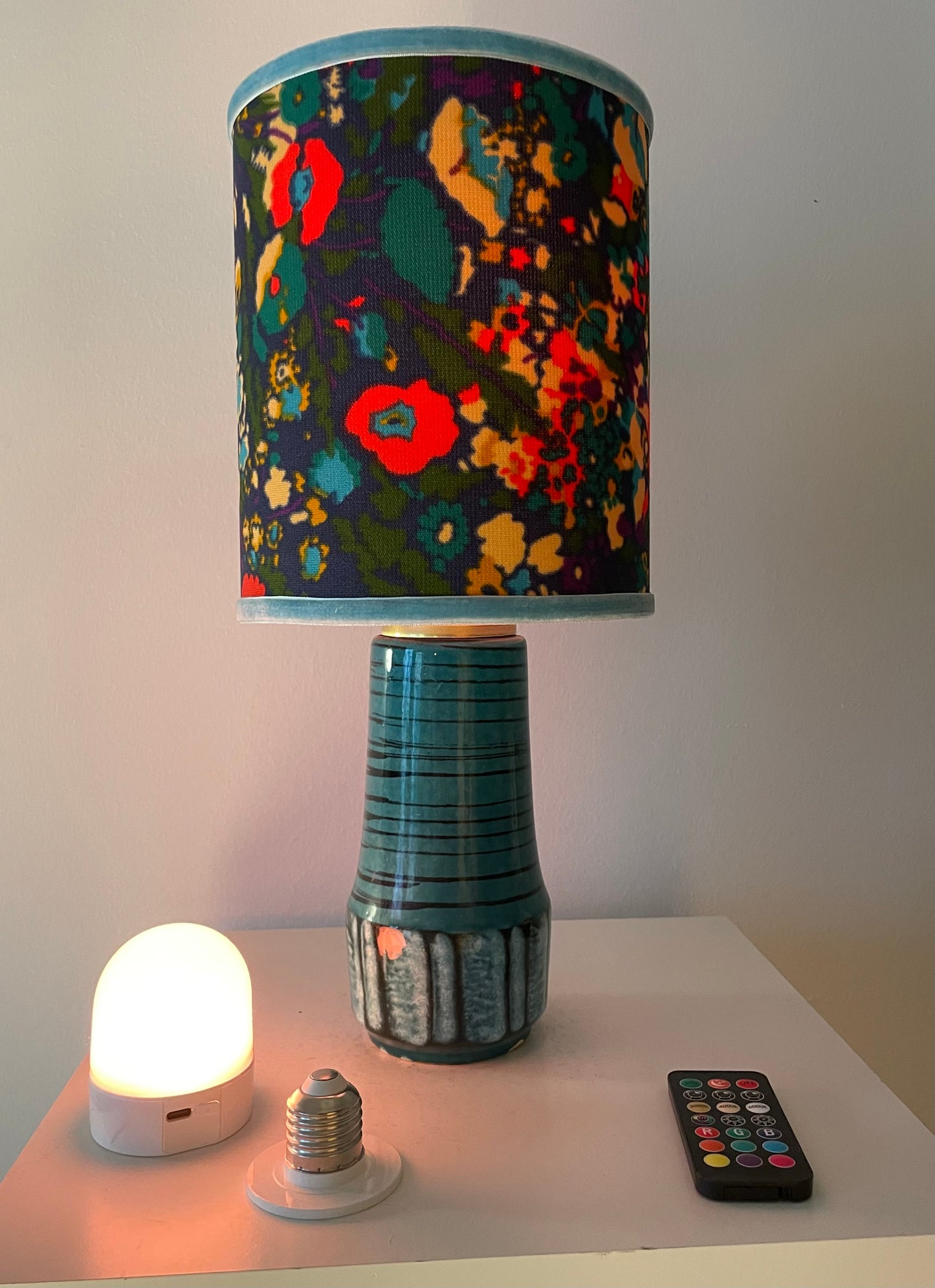 Kabellose Tischlampe aus Original Scheurich 70er Jahre Keramik