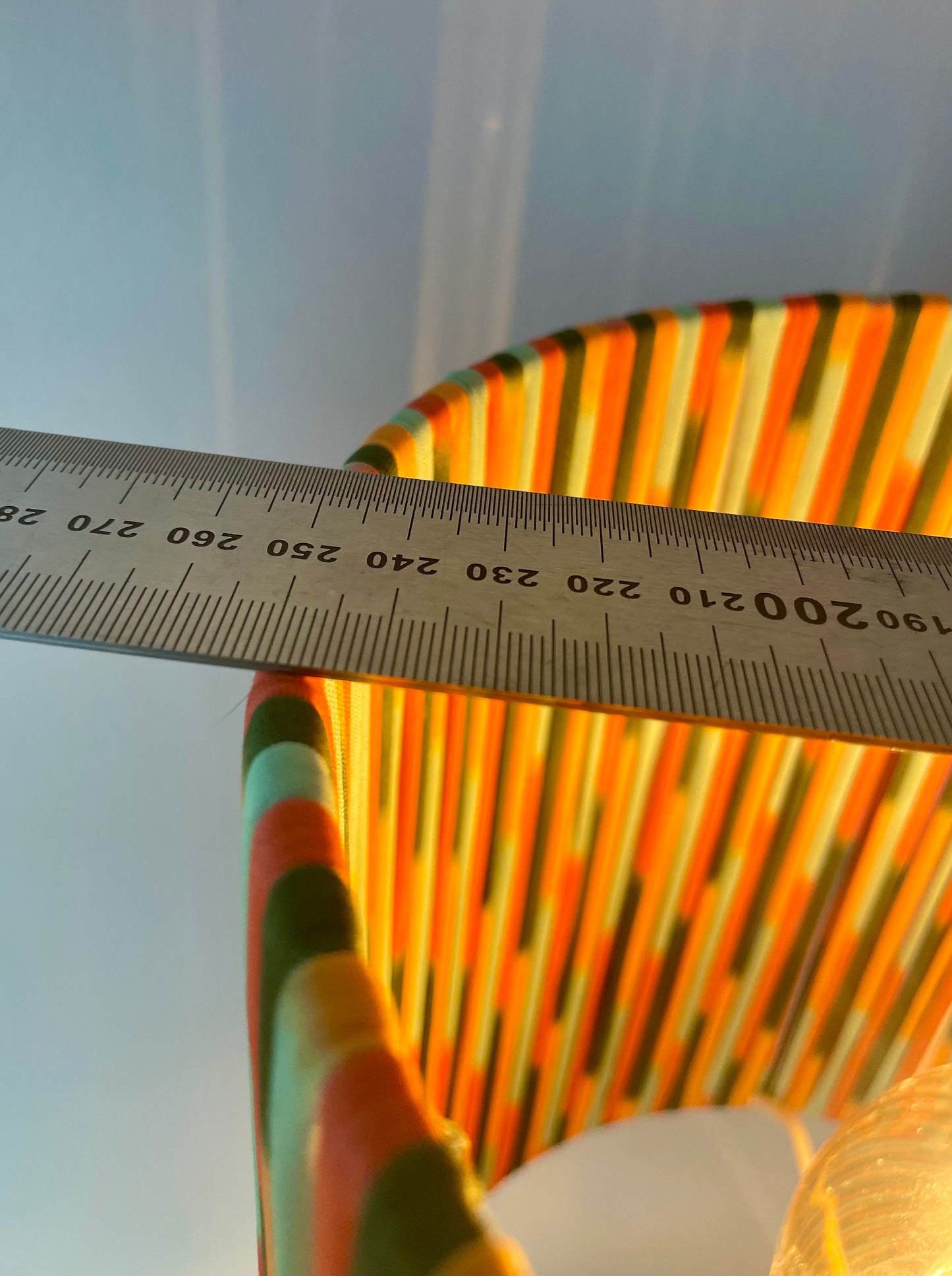 Kleine 70 Jahre Stehlampe mit Pop Art String Schirm