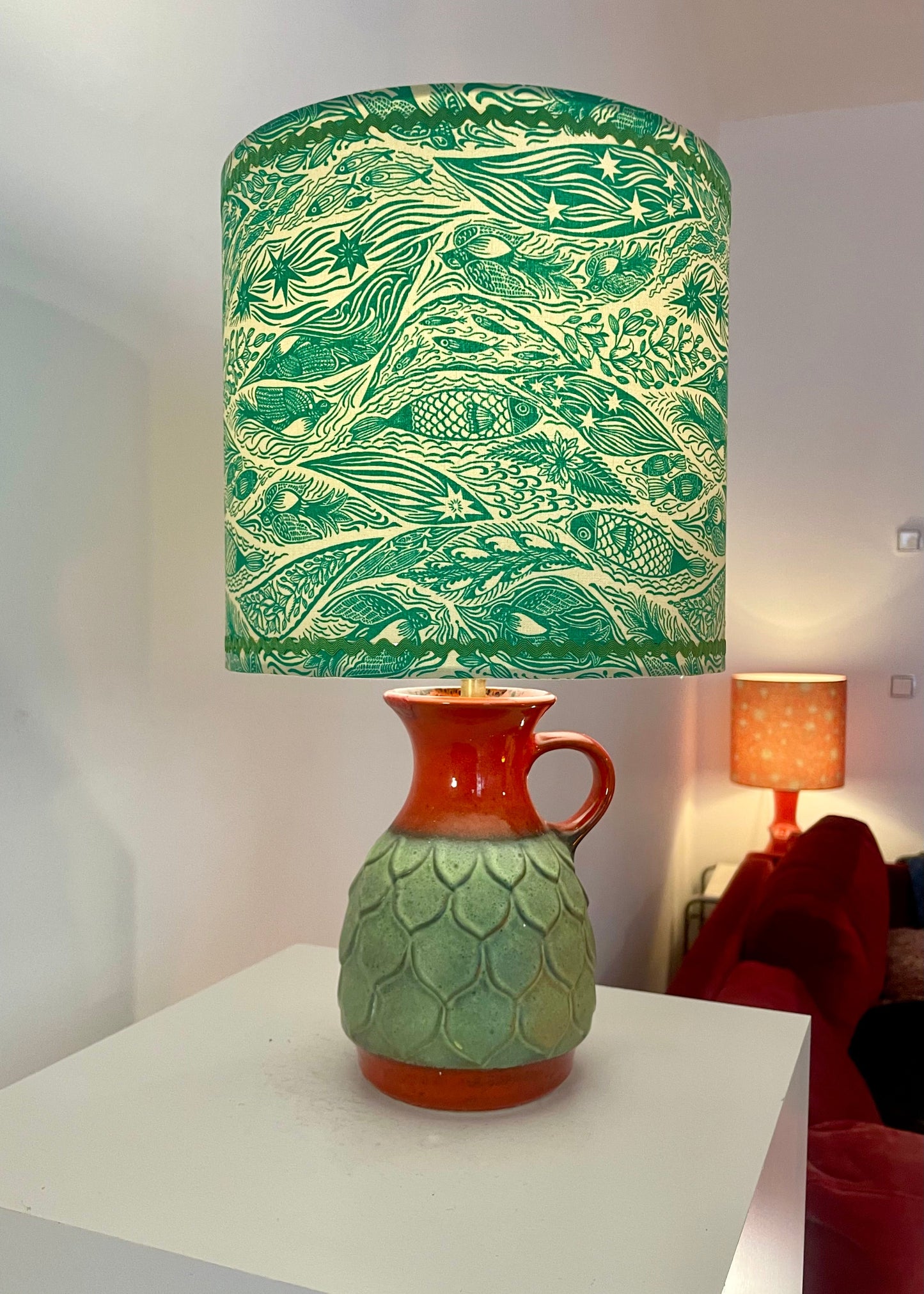 Kabellose Jasba Tischlampe - West German Pottery mit Fisch-Dekor |41 cm