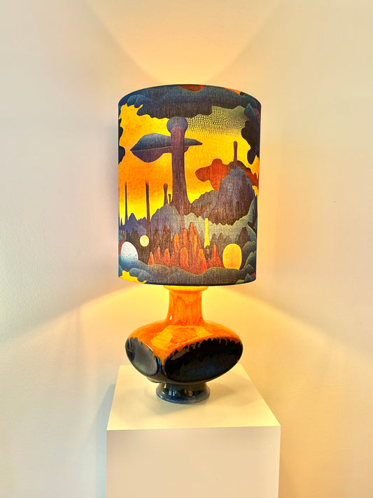 Pop Art Lampe PAN Keramik mit Space Age Schirm