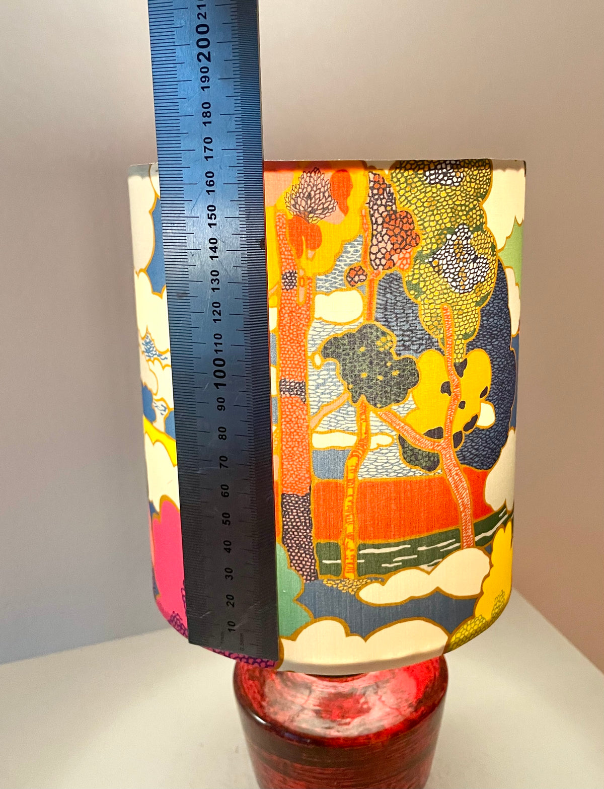 The Archive Collection: Kleine Akku-Lampe mit Liberty-Stoff „Prospect Road“