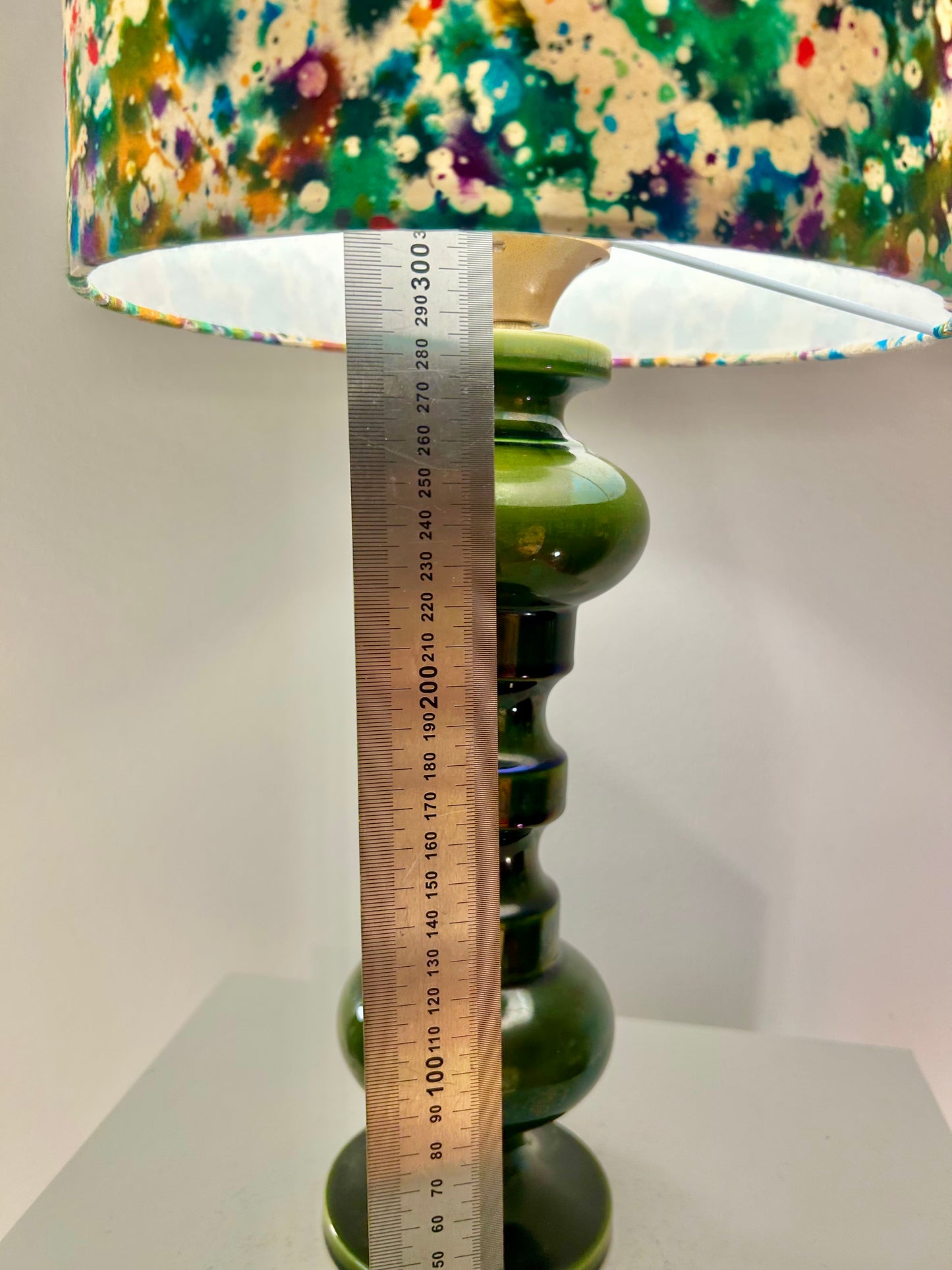 Hohe, schlanke Mid Century Tischlampe von Wächtersbach in schönstem Waldgrün