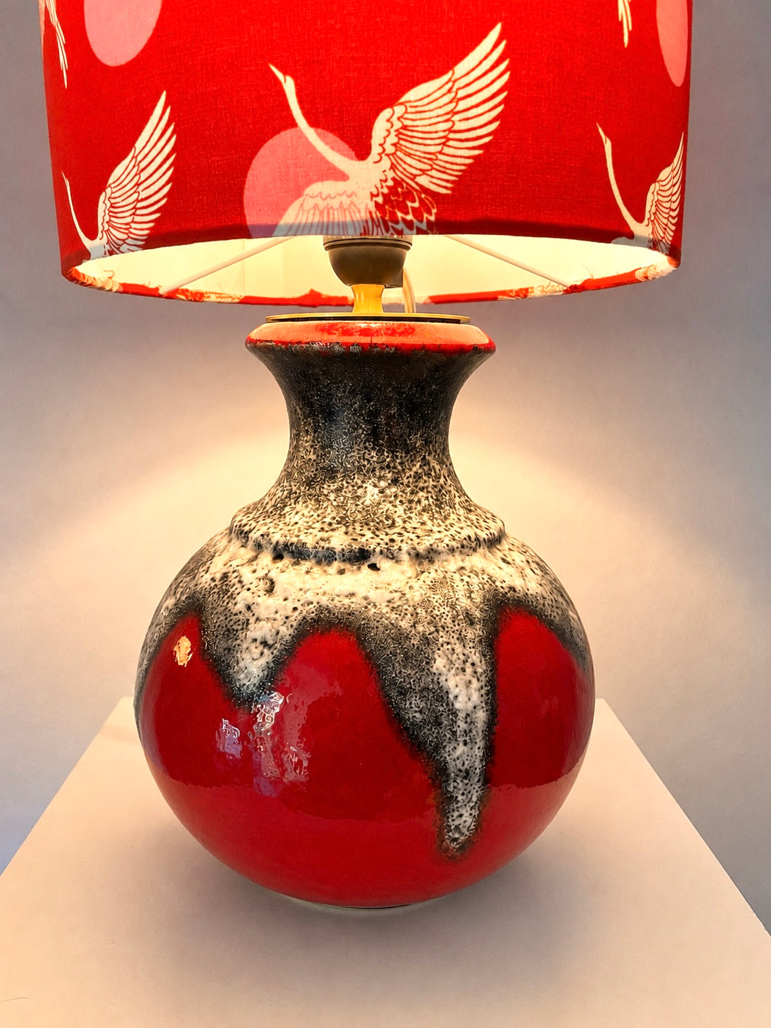 Fat Lava Bay Keramik Lampe - 70er Jahre - upgecykelt - Kranich-Motiv