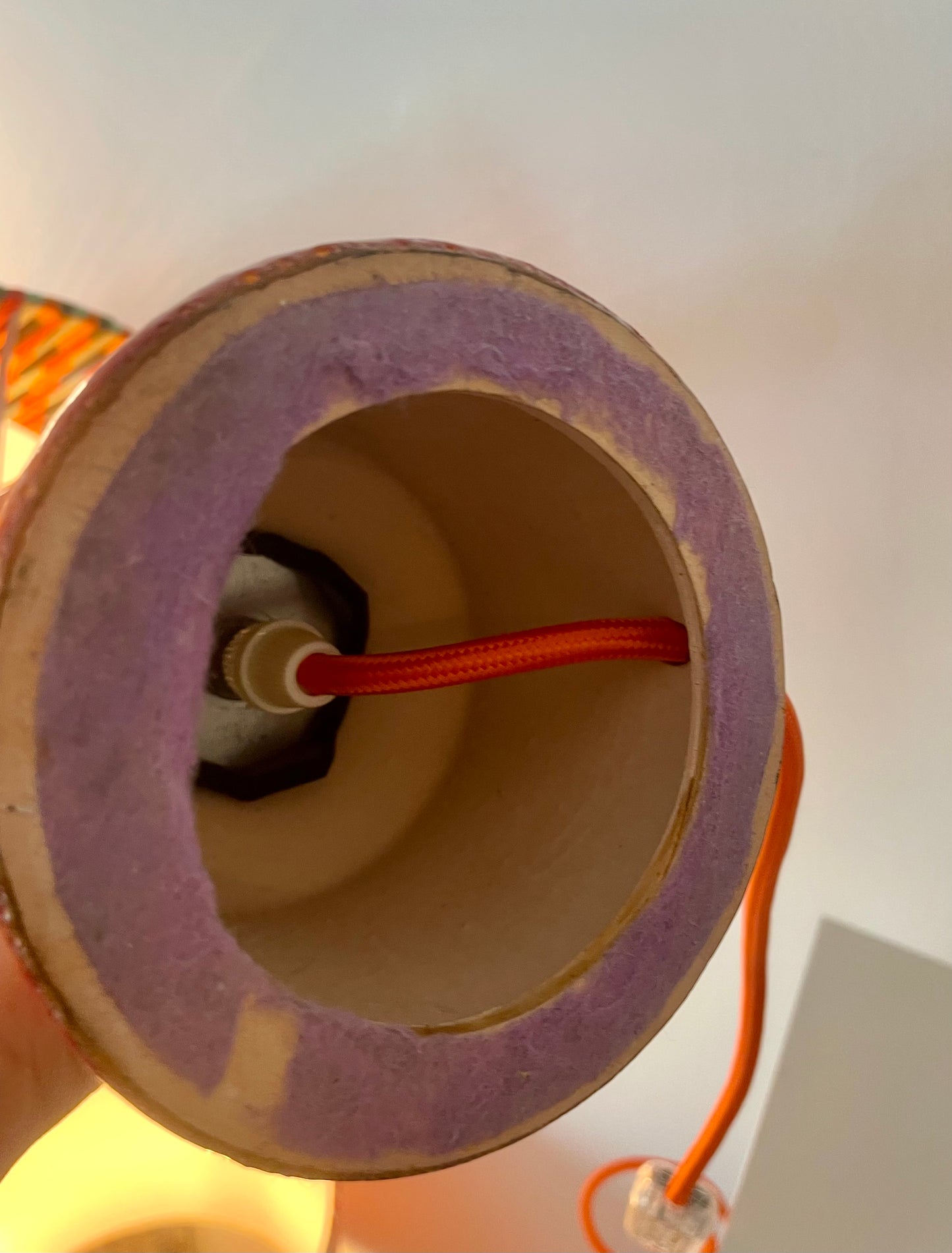 Kleine 70 Jahre Stehlampe mit Pop Art String Schirm