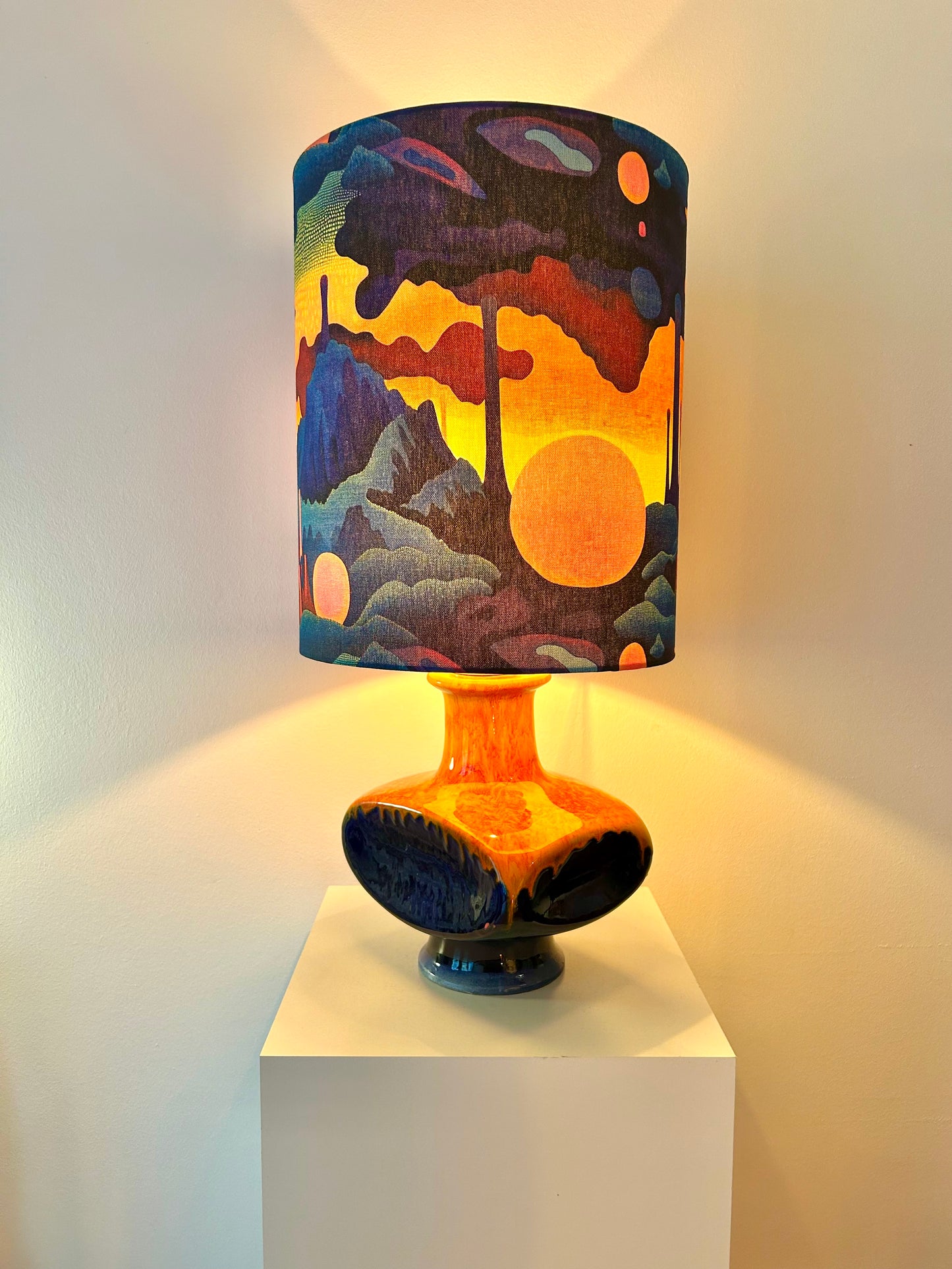 Pop Art Lamp PAN Ceramic with Space Age Shade