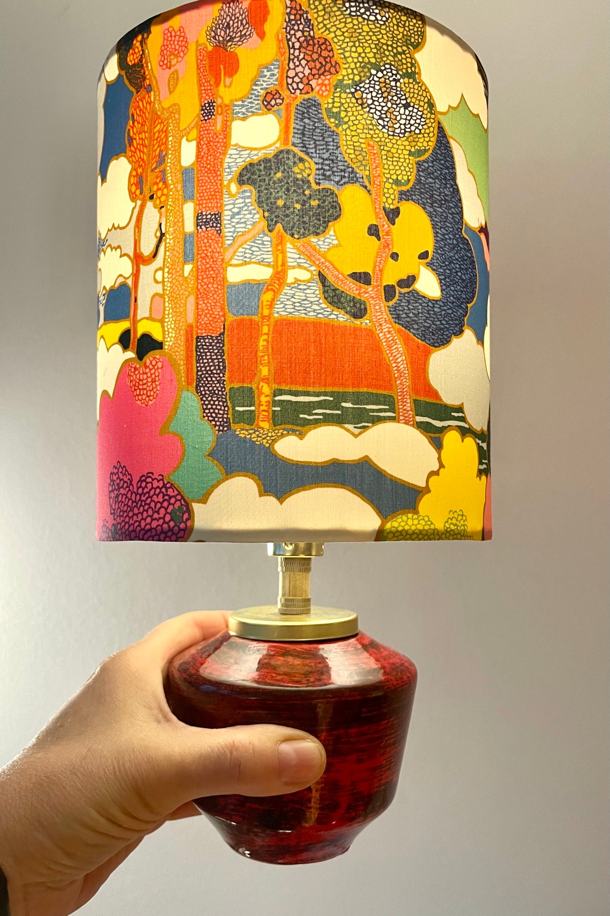 The Archive Collection: Kleine Akku-Lampe mit Liberty-Stoff „Prospect Road“