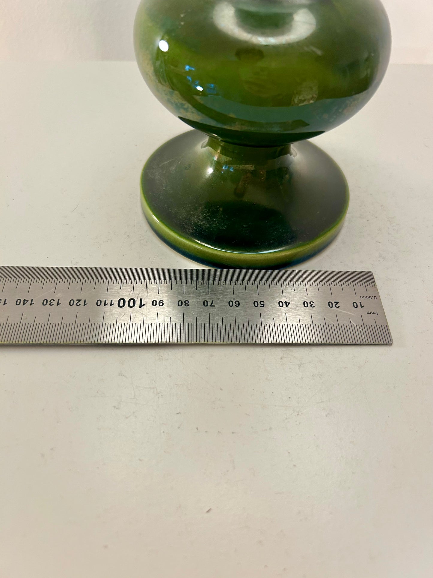 Hohe, schlanke Mid Century Tischlampe von Wächtersbach in schönstem Waldgrün