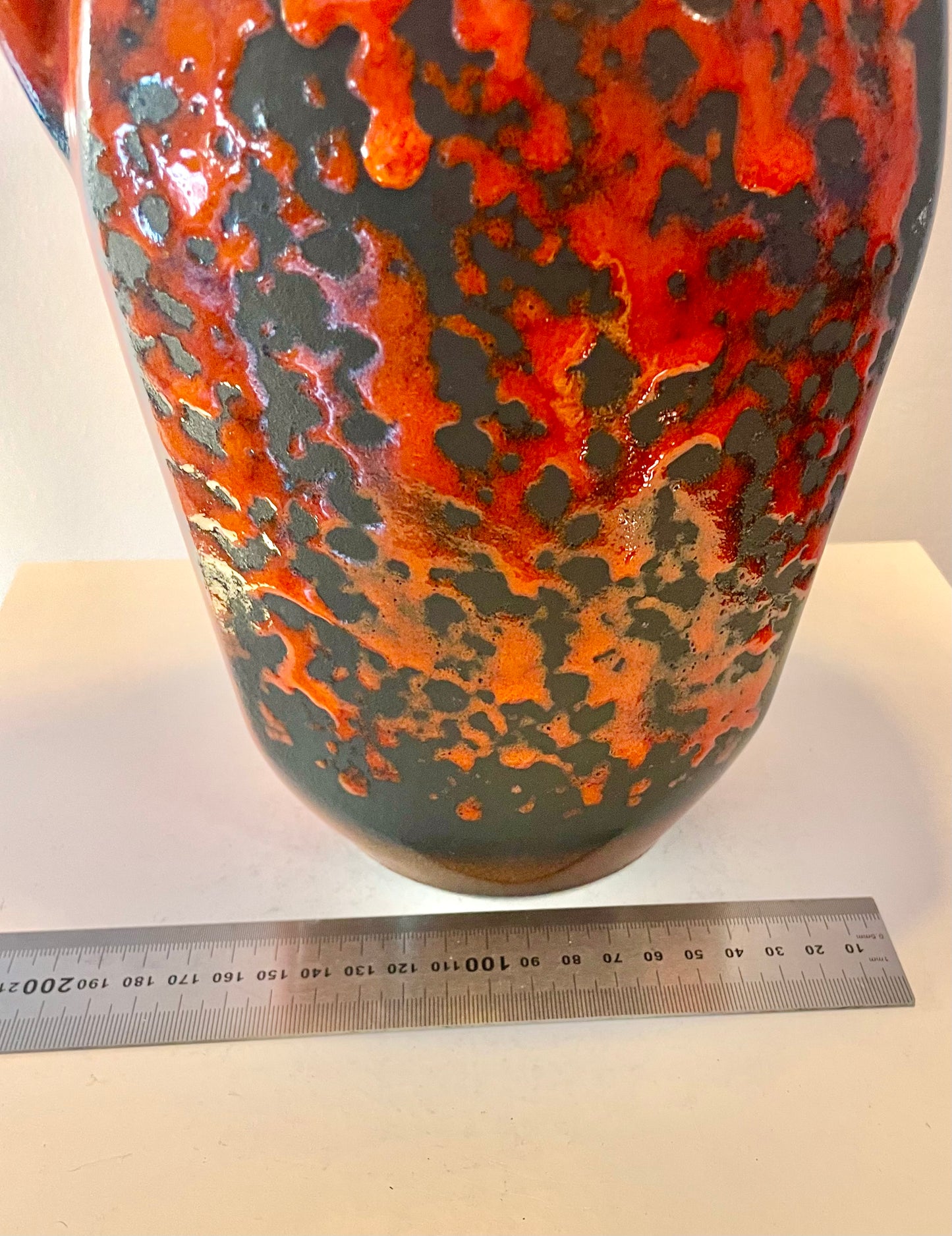 Fat Lava 70er Jahre Tischlampe von S.P. Gerz - mit Pop Weave Schirm
