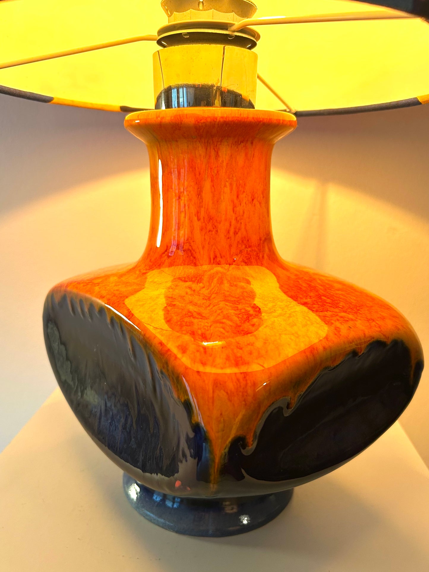Pop Art Lamp PAN Ceramic with Space Age Shade
