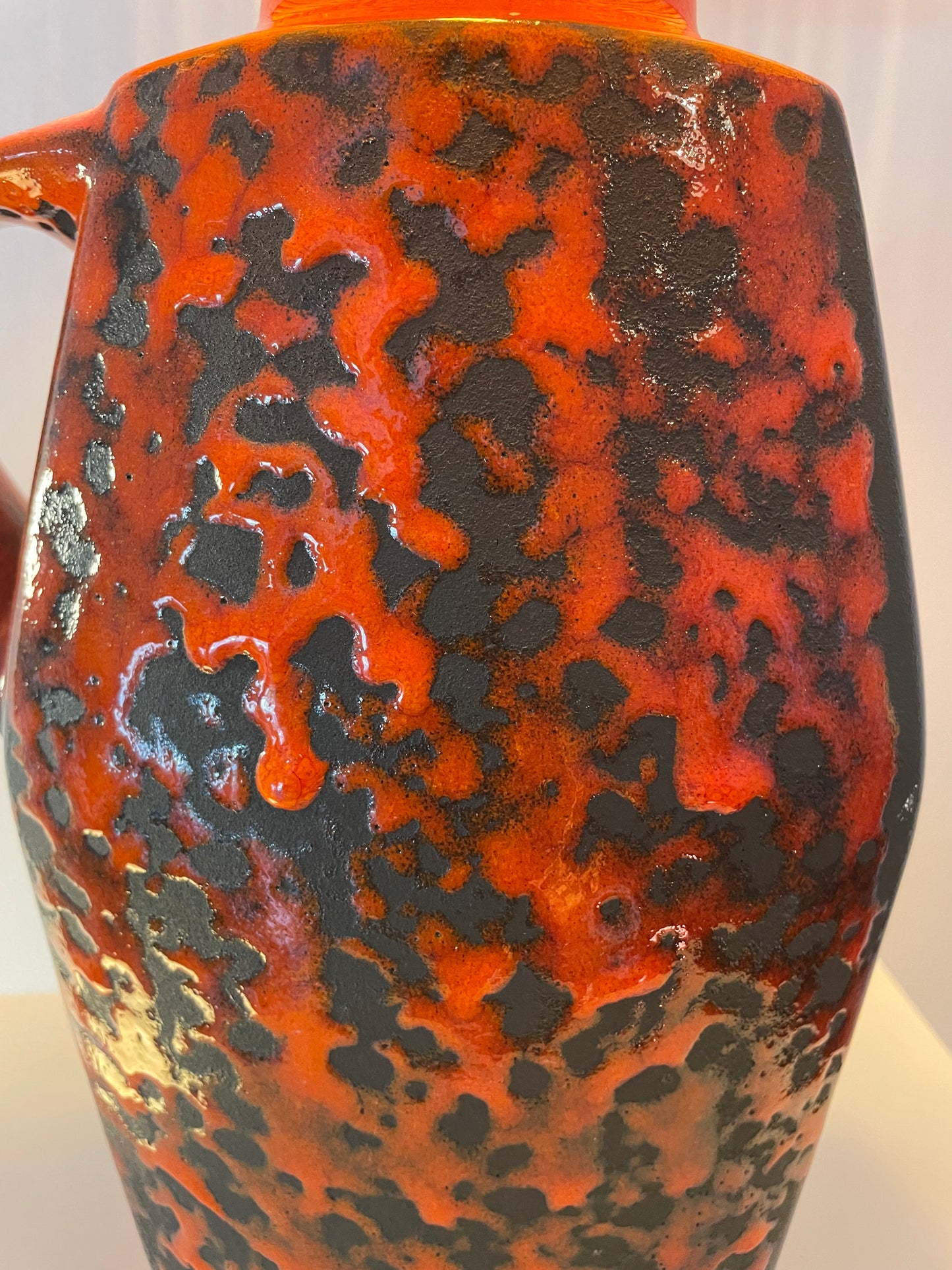Fat Lava 70er Jahre Tischlampe von S.P. Gerz - mit Pop Weave Schirm