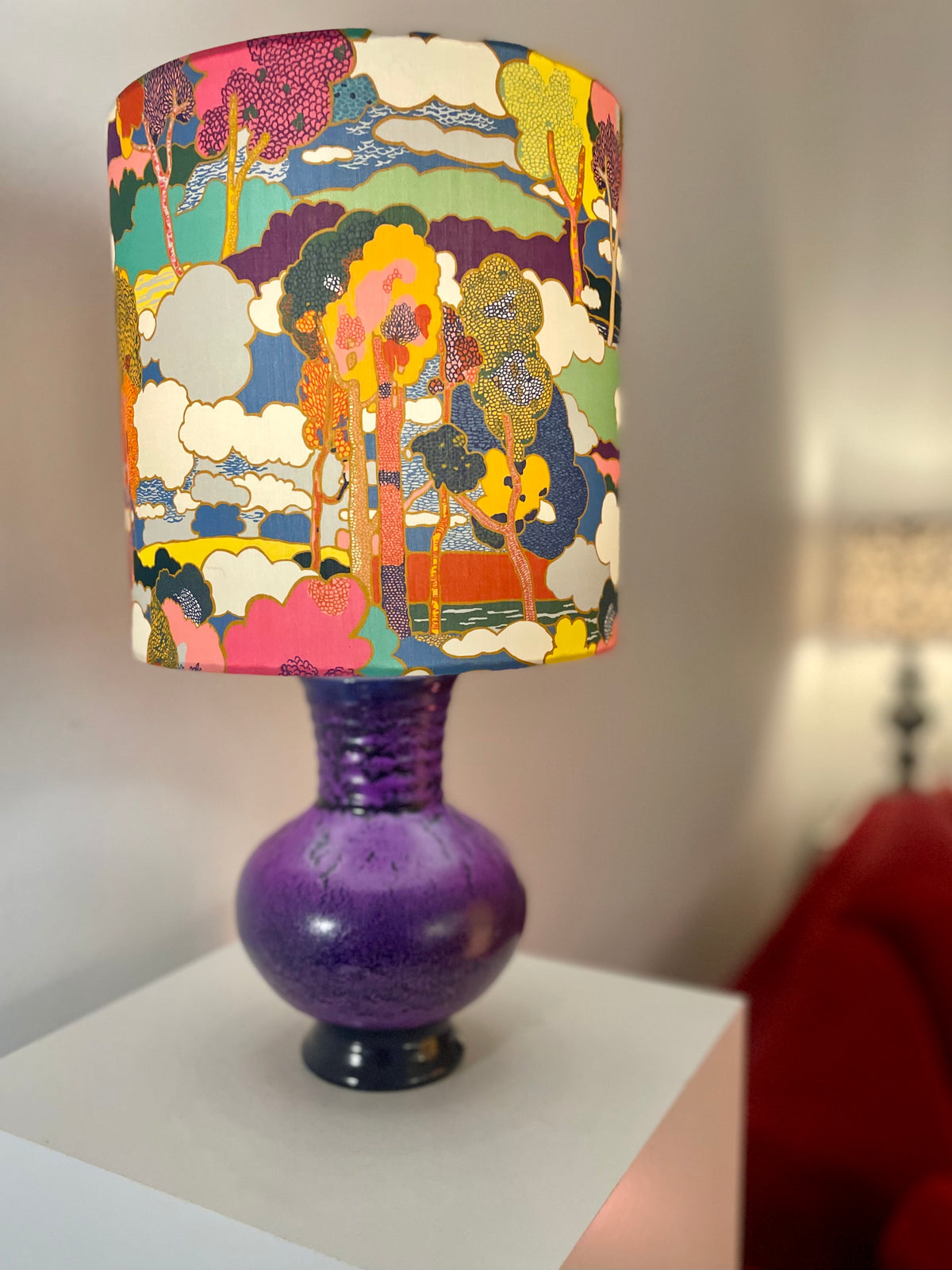 The Archive Collection: Kabellose Tischlampe aus Marei Vase mit Lampenschirm aus Liberty-Stoff