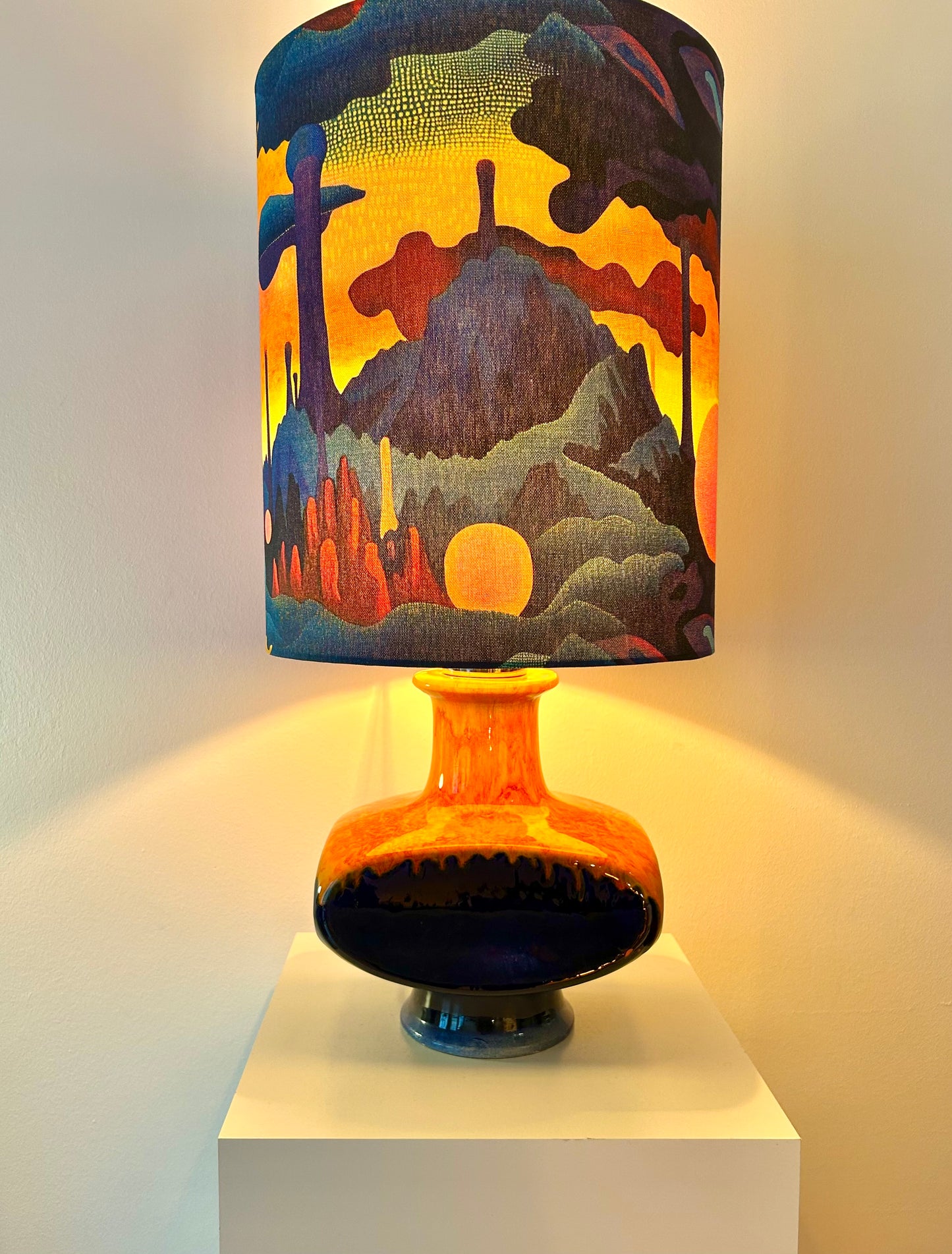 Pop Art Lamp PAN Ceramic with Space Age Shade