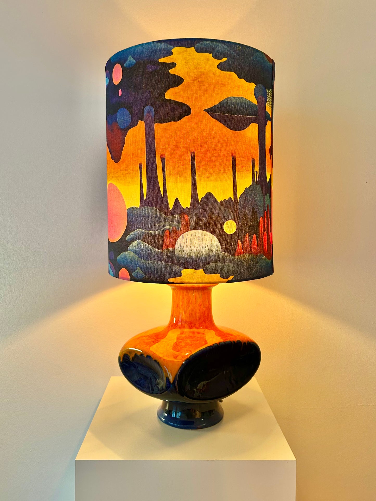 Pop Art Lamp PAN Ceramic with Space Age Shade