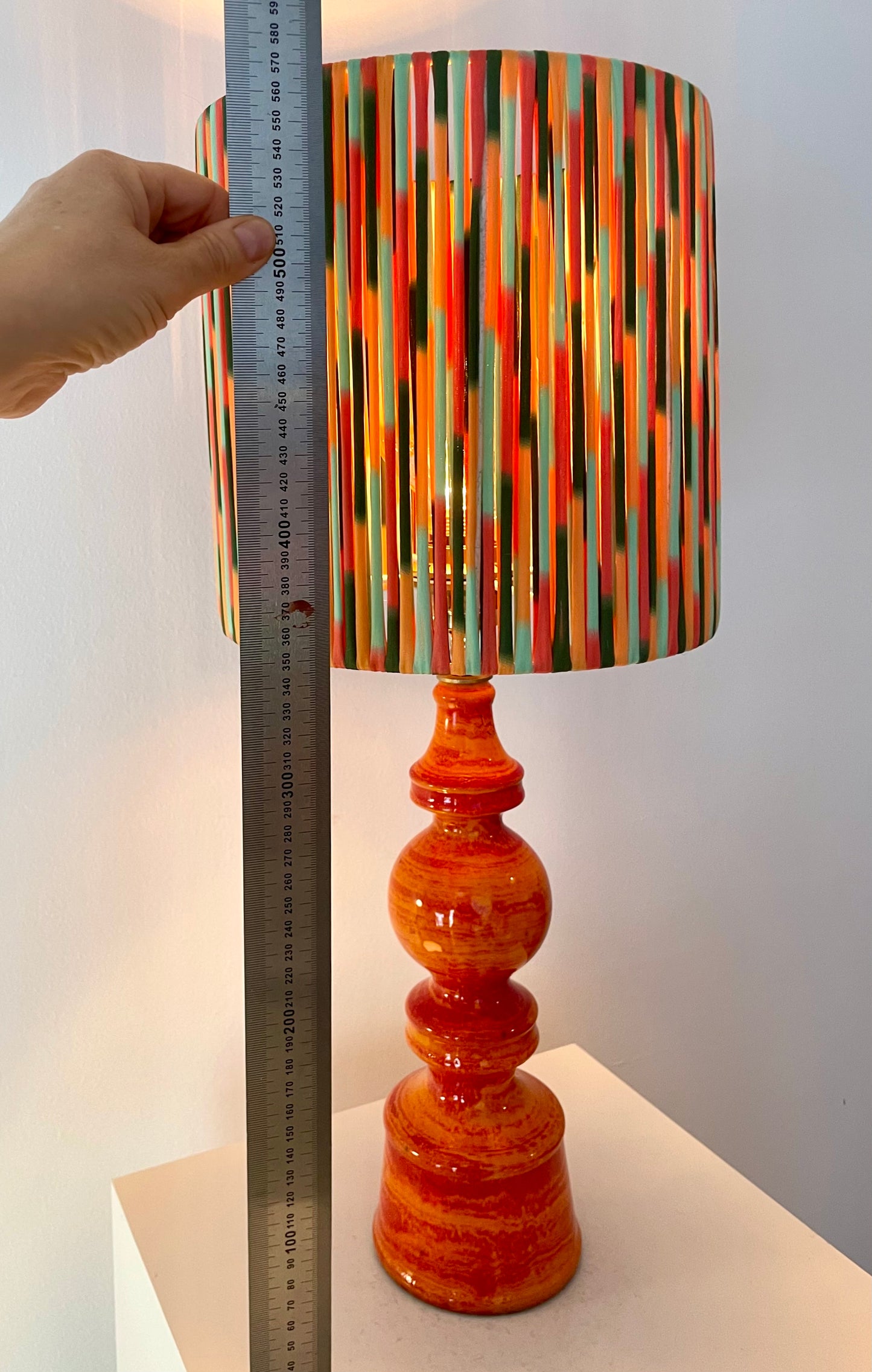 Kleine 70 Jahre Stehlampe mit Pop Art String Schirm