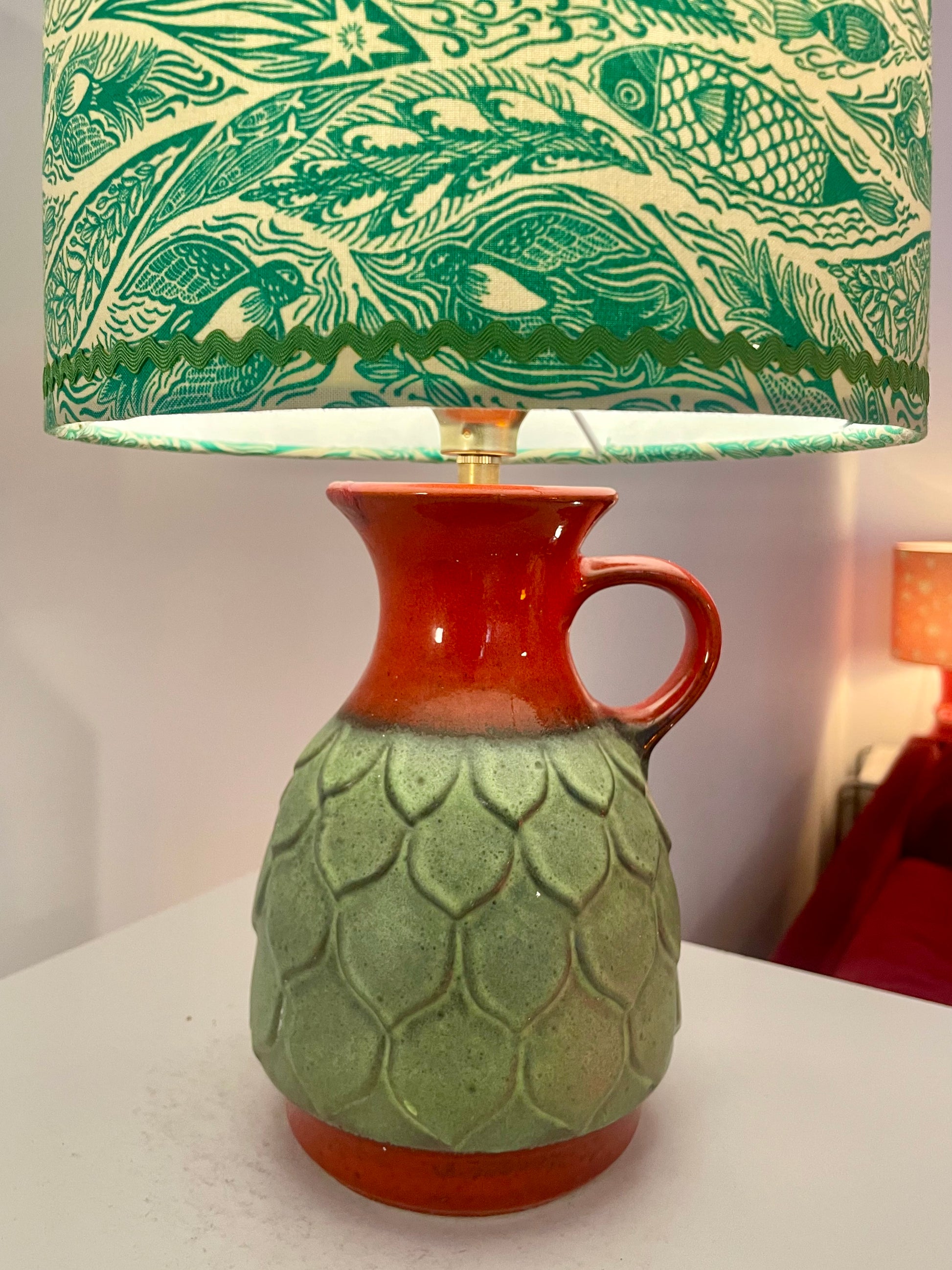 Ananas - Reliefvase aus den 60er / 70er Jahren upgecykelt zu Tischleuchte