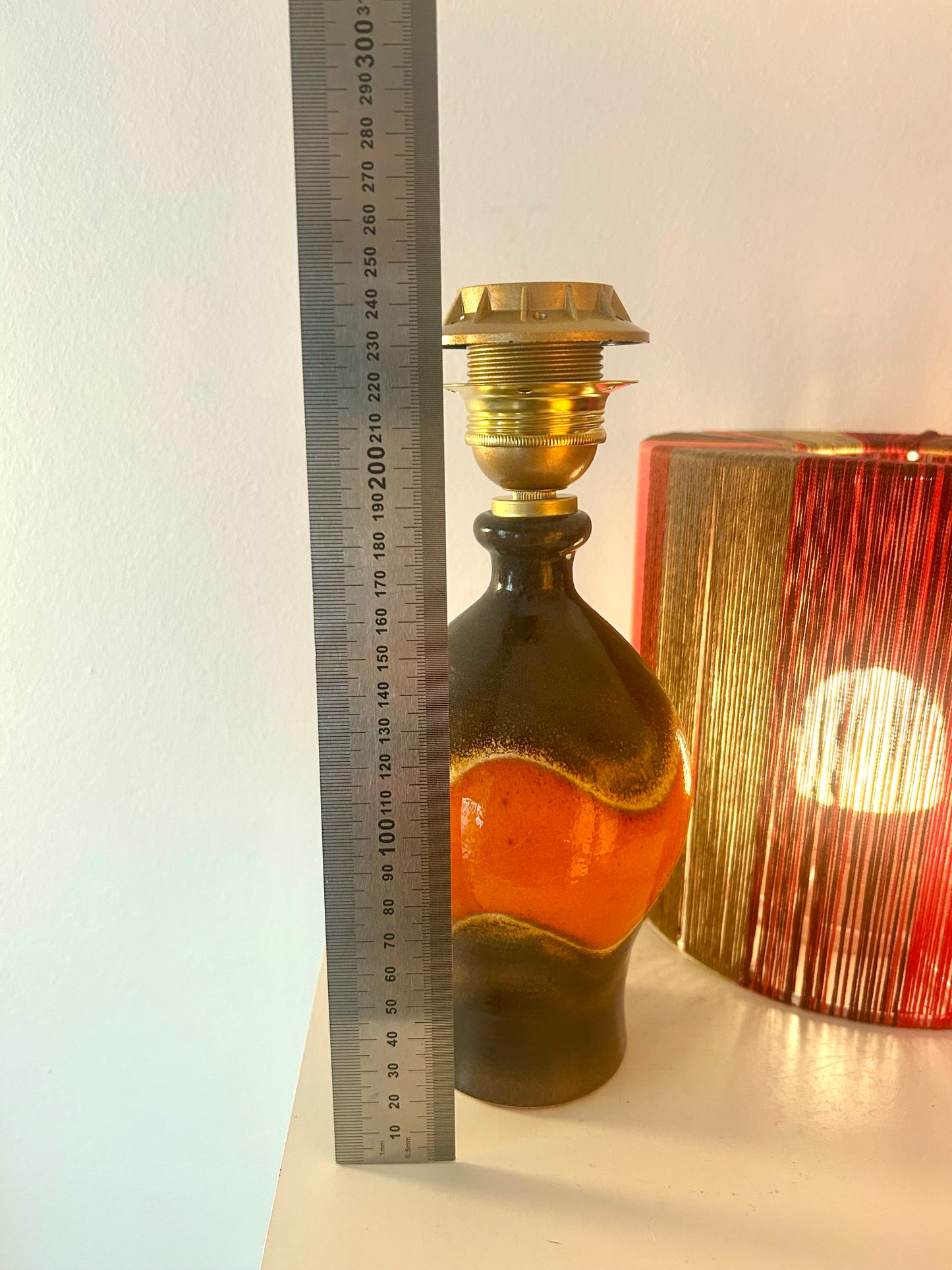 Dümler & Breiden 70s Vibes Table Lamp