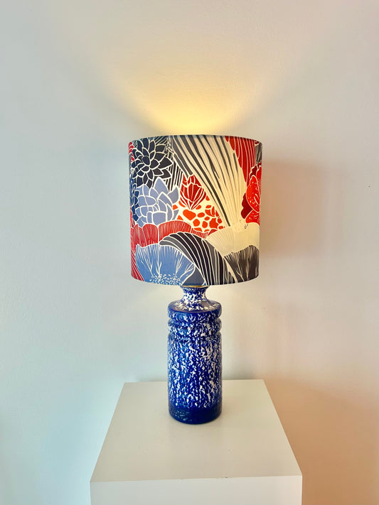 Vintage DDR-Vase als Tischlampe
