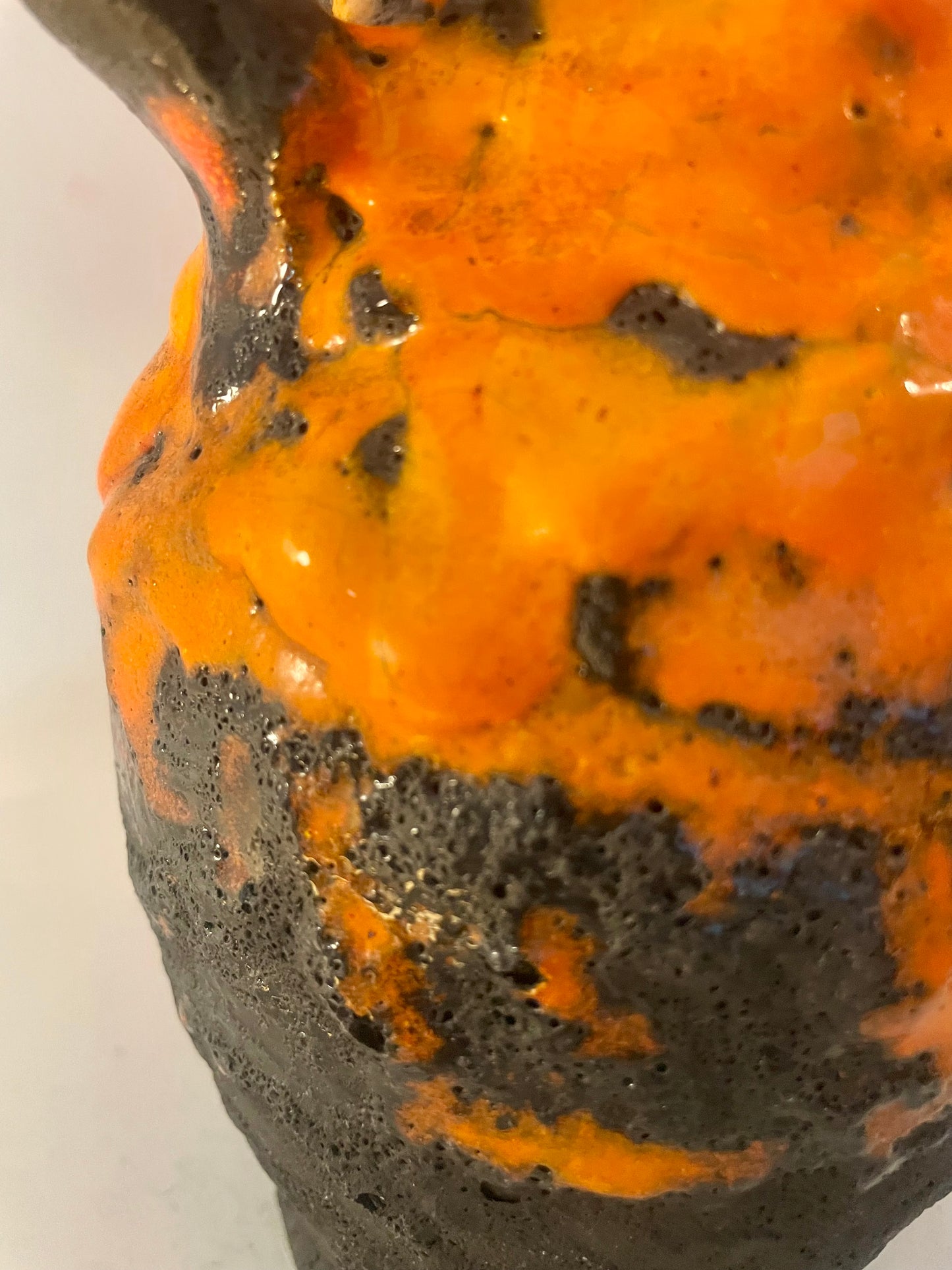 Kabellose Vasenlampe aus West German Pottery – Fat Lava Krug | Pop Weave Collection