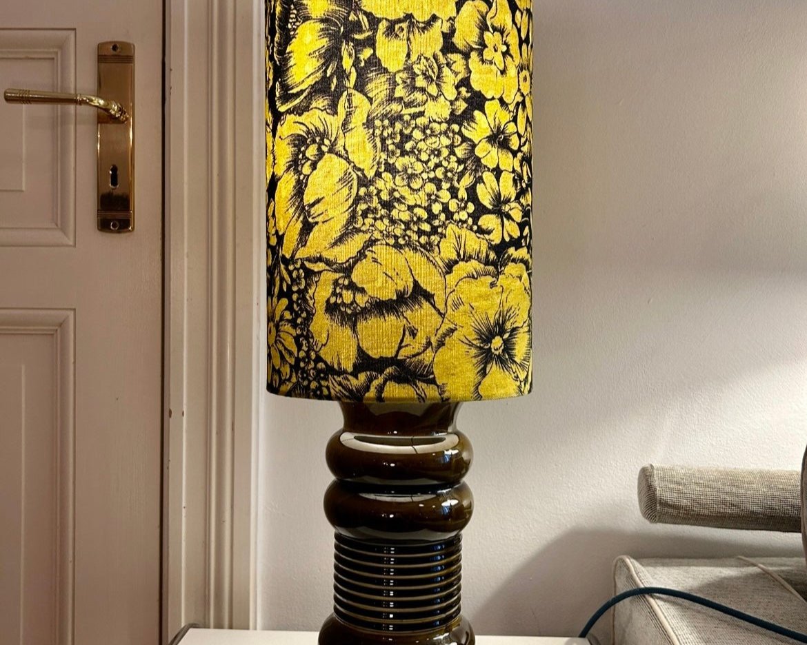 Mittelgroße Vintage Tischlampe aus Vase Alfred Klein Keramik