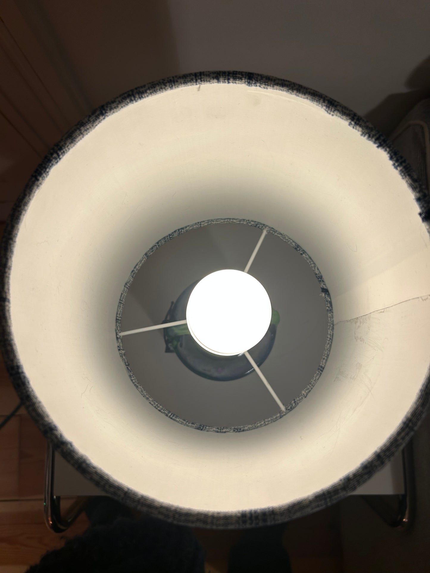 Marei Keramik Vase zu kabelloser Lampe aufgebaut