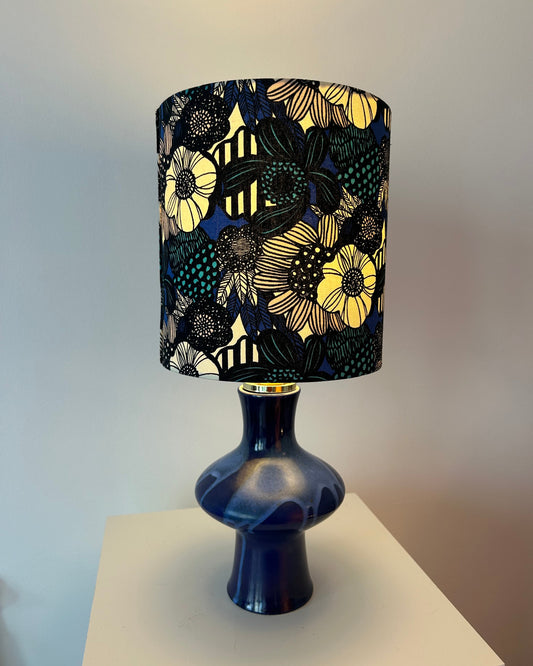 kleine kabellose Tischlampe aus Vintage Vase von Kravsko