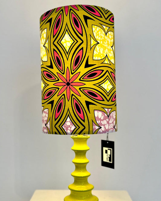 Kleine Tischlampe aus Steuler Tischvase - Cari Zalloni Design