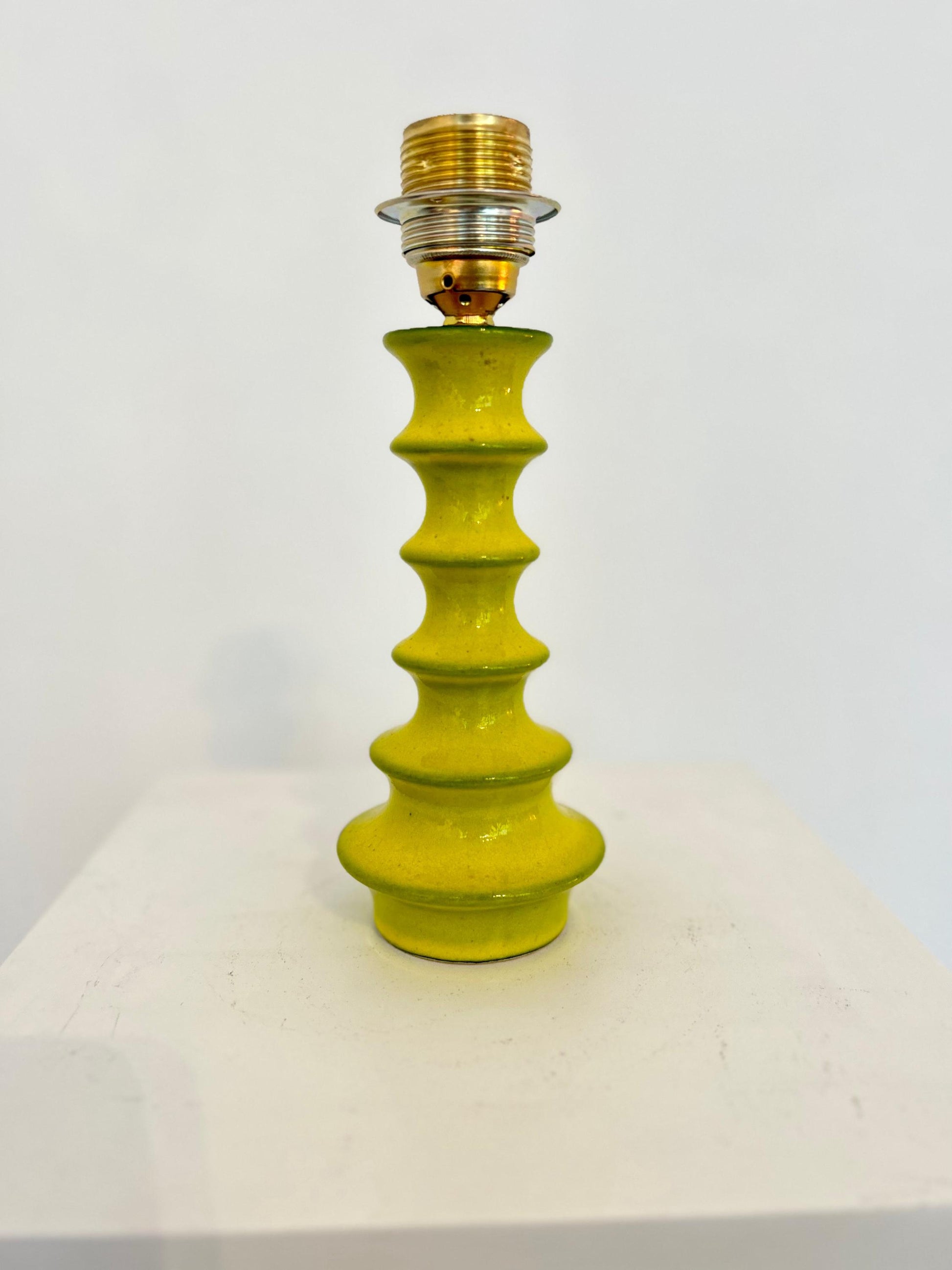 Kleine Tischlampe aus Steuler Tischvase - Cari Zalloni Design