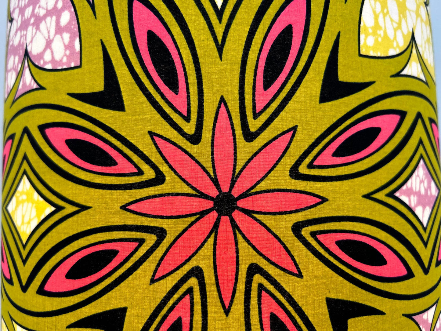 Kleine Tischlampe aus Steuler Tischvase - Cari Zalloni Design